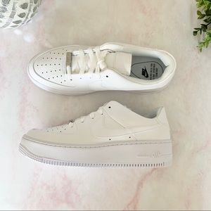 Nike Air Force 1 Sage Low